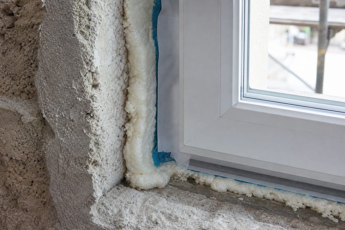 Beispiel: Laibungsdämmung am Fensteranschluss